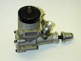 Type 2: Short screws attach head direct to crankcase, pressing flange on top of liner against case and head.